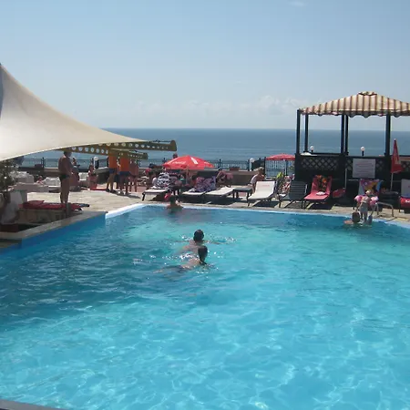 Tiva Del Mar فندق